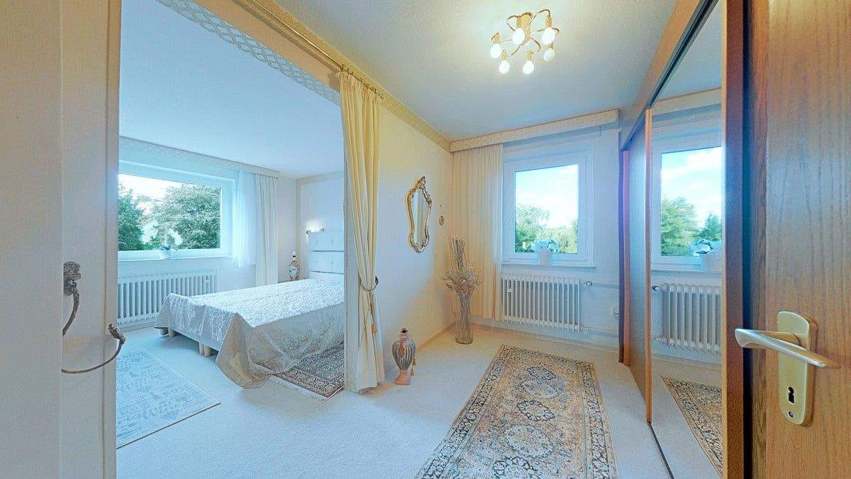 Immobilie in Niestetal - Großzügiges Zweifamilienhaus in ruhiger Lage von Niestetal-Sandershausen - Bild 3