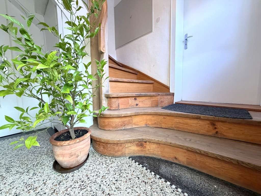 Immobilie in Gemünden (Felda) - Ökologisch saniertes Fachwerkhaus mit flexiblen Nutzungsmöglichkeiten – Ihr Ort zum Leben, Träumen u - Bild 4