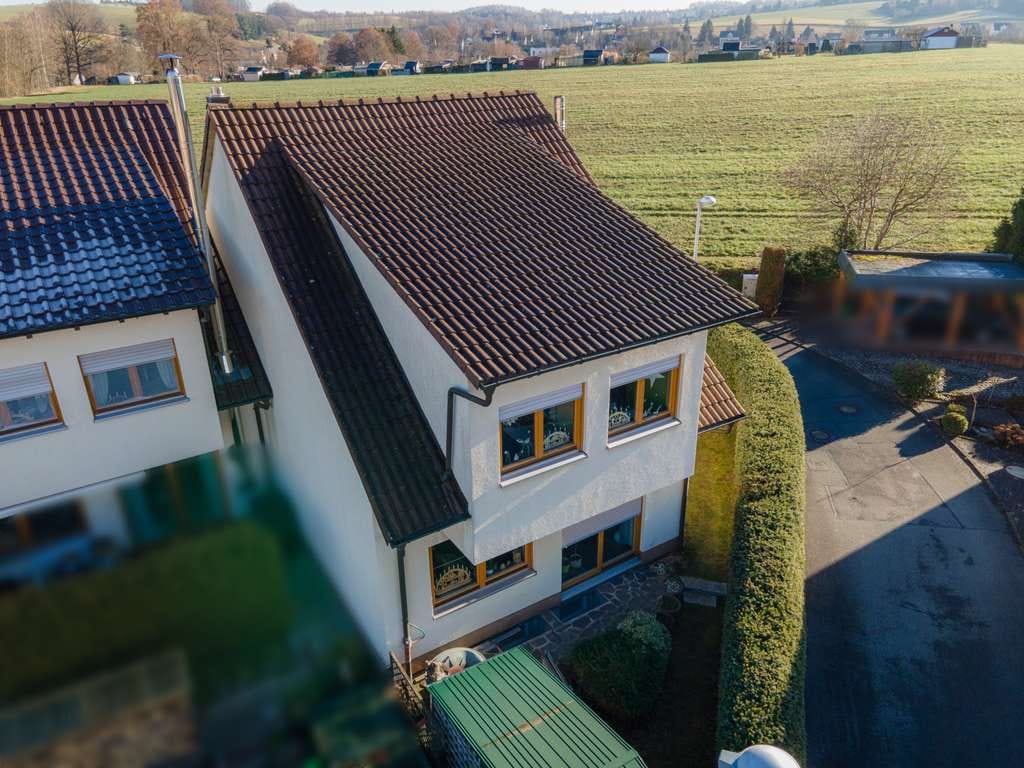 Immobilie in Gersdorf - Immobilie in sehr guter Wohnlage - Reihenendhaus mit Keller und Garage in Gersdorf - Bild 1