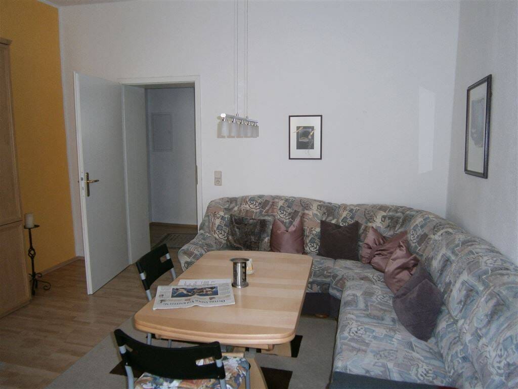 Immobilie in Meuselwitz - Hübsche 3 Raum Wohnung mit Balkon im Herzen der Stadt Meuselwitz zu verkaufen! - Bild 2