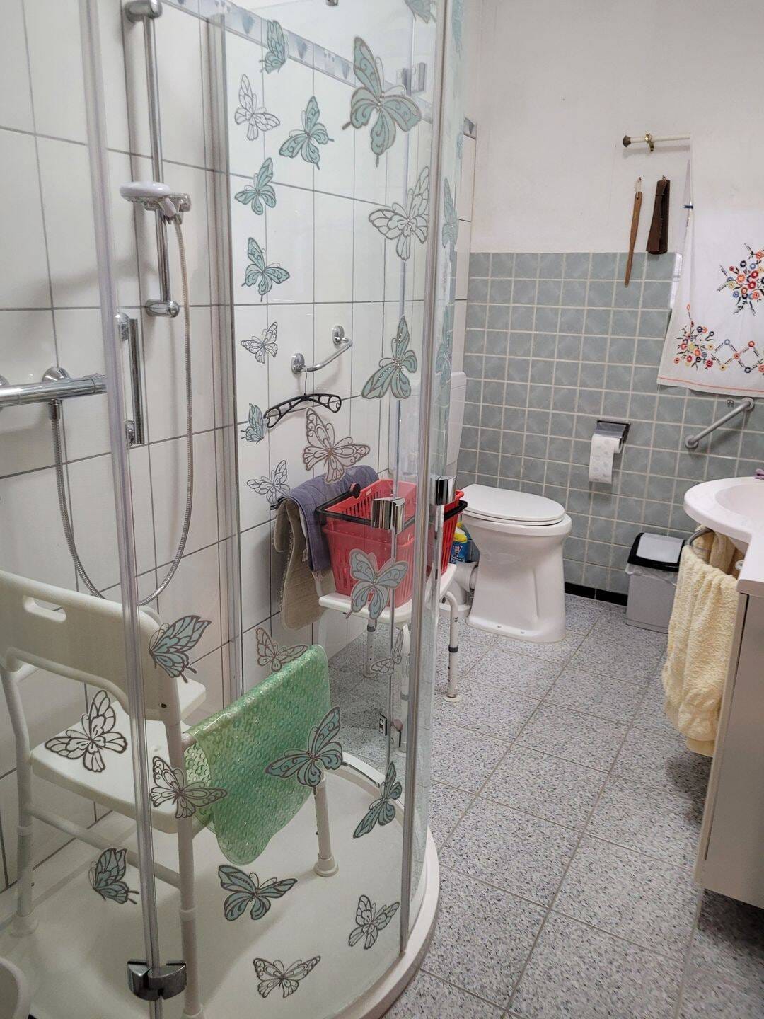 Immobilie in Bad Bergzabern - Geräumiges Familiendomizil mit Balkon in Bad Bergzabern - Bild 2