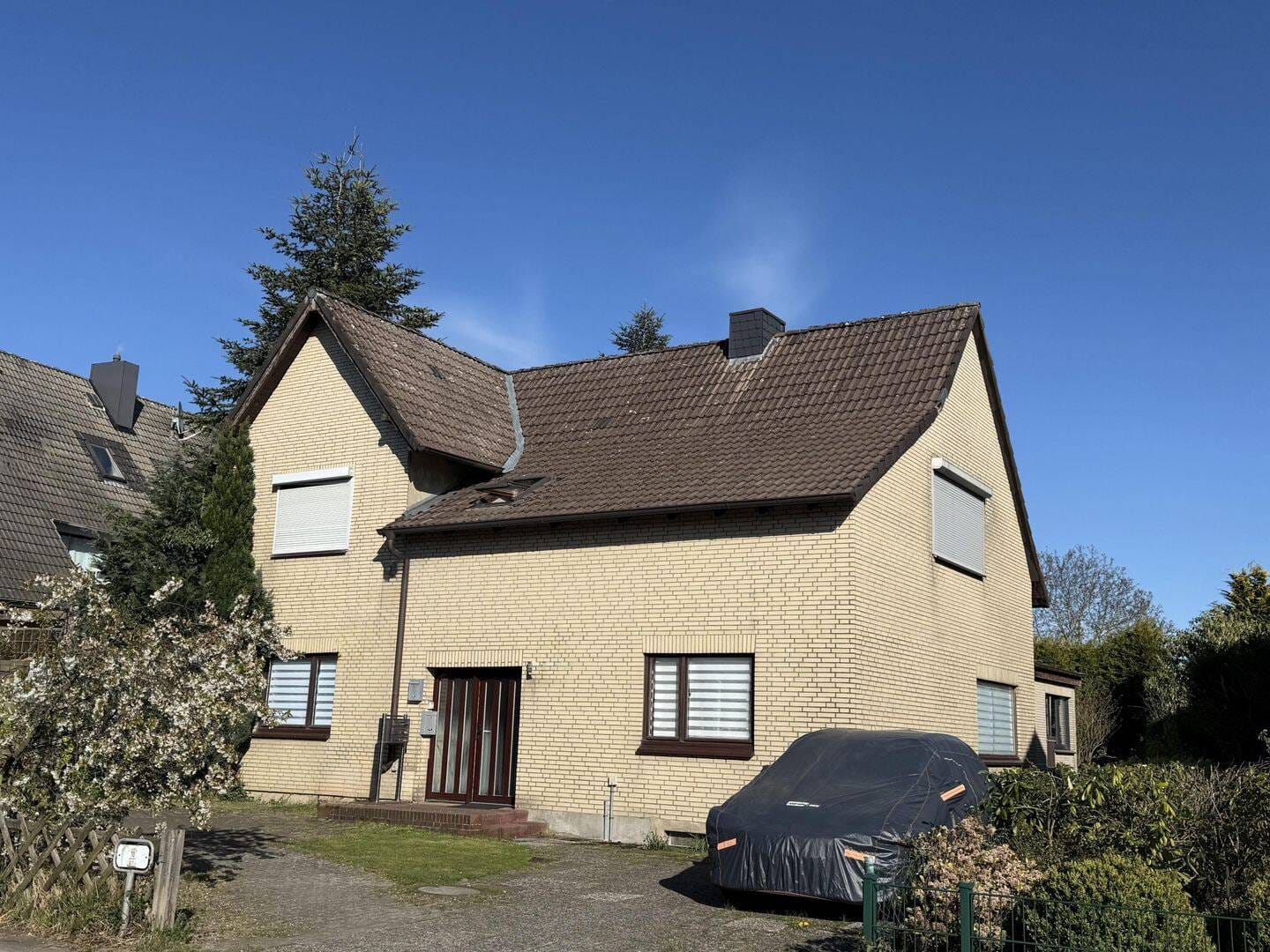 Immobilie in Bargteheide - Kapitalanlage mit Zukunft - Mehrfamilienhaus mit 3 Wohneinheiten in Bargteheide - Bild 0