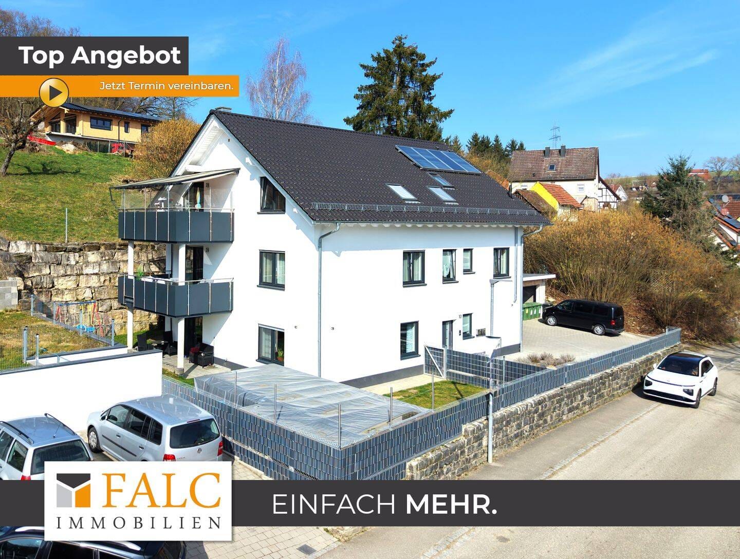 Immobilie in Zweiflingen - Neubau-Juwel mit Effizienz! Schönes 3-Familienhaus im Vorort von Öhringen! - FALC Immobilien - Bild 0