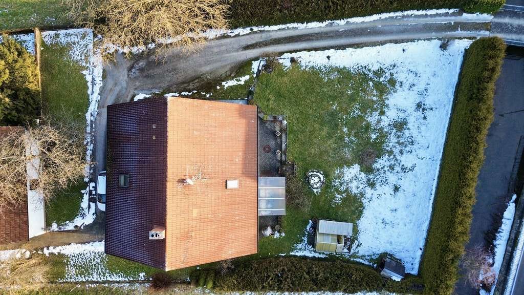 Immobilie in Oberthulba - Wohlfühlhaus mit Kamin, Terrasse und durchdachtem Grundriss - Bild 3