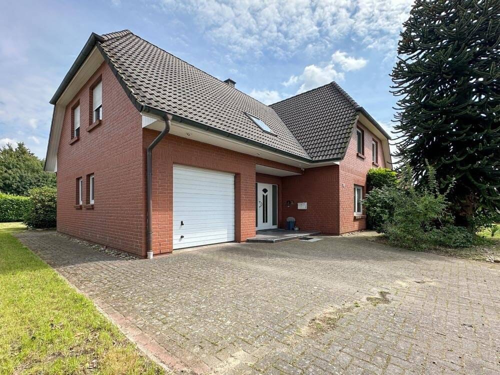 Immobilie in Oldendorf - Ideal für Familien - großzügiges Einfamilienhaus in zentraler Lage von Oldendorf - Bild 1