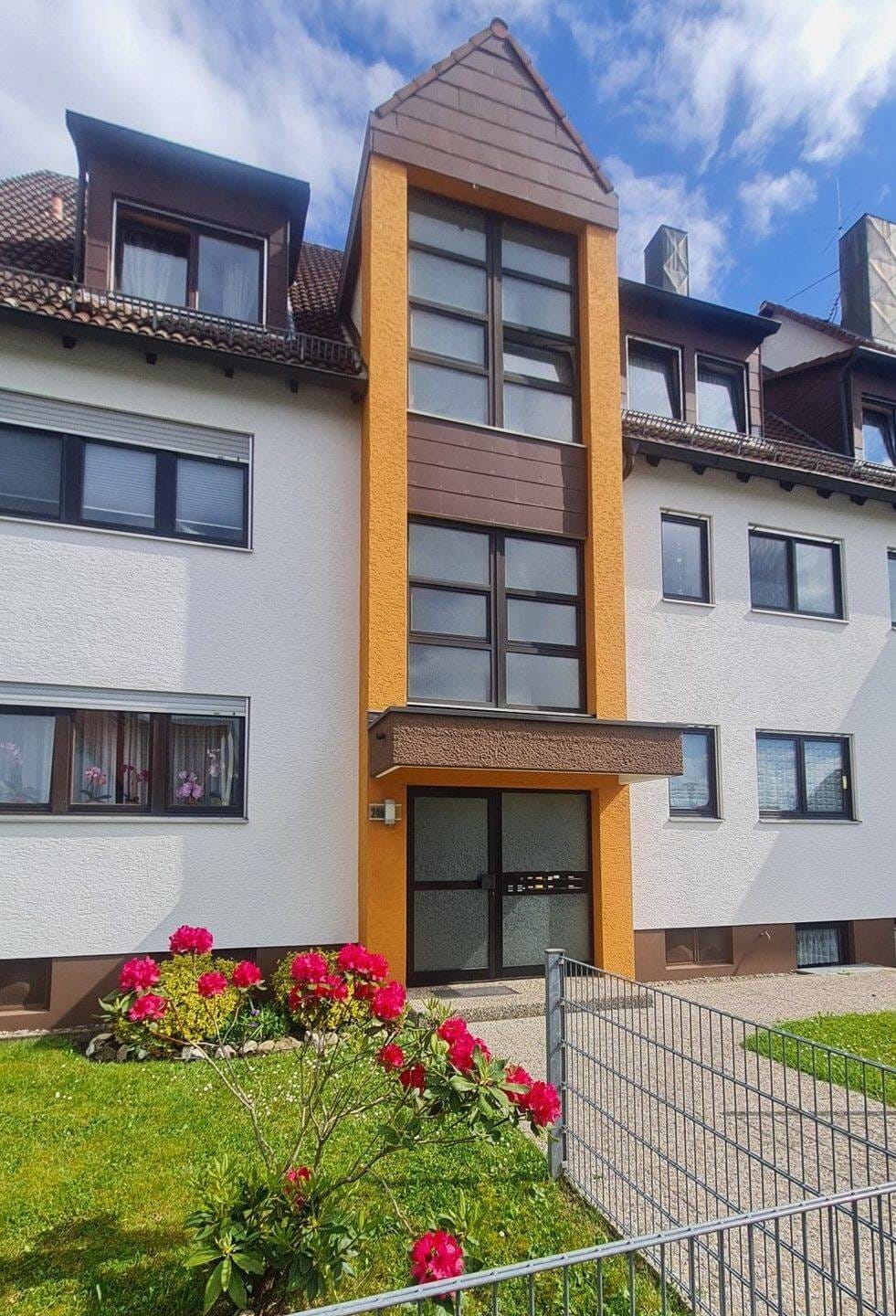 Immobilie in Rednitzhembach - Solide KAPITALANLAGE mit 4,5% - 3 Zimmer Dachgeschoss-Wohnung - 91126 REDNITZHEMBACH - Bild 0