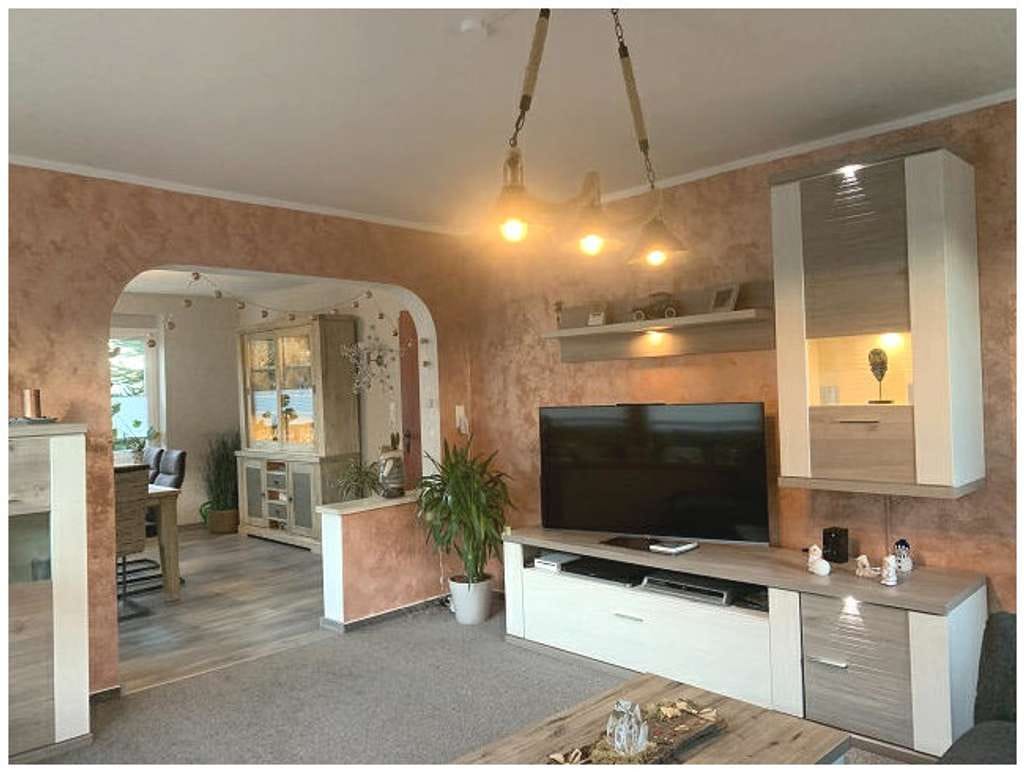 Immobilie in Bliedersdorf - Gepflegtes Ein- bis Zweifamilienhaus in Bliedersdorf - Bild 2
