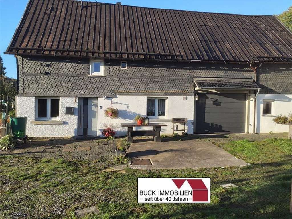 Immobilie in Neunkhausen - Energetisch aufgerüstetes Bauernhaus mit Nebengebäude und Ausbaureserve in Ortsrandlage - Bild 3