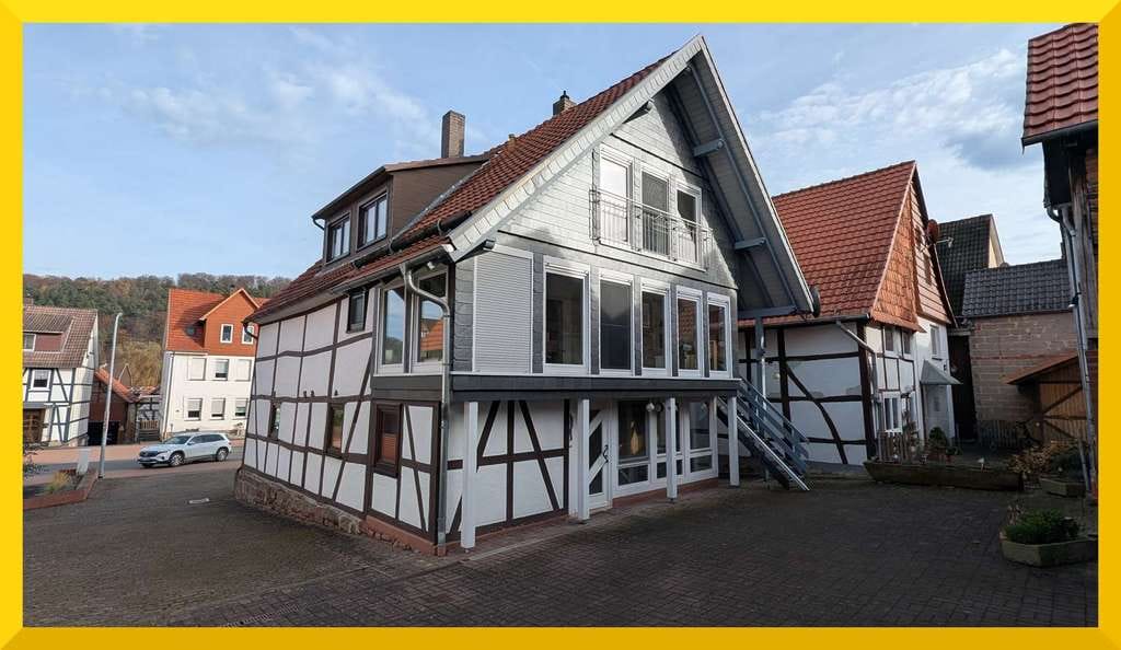 Immobilie in Reinhardshagen - Umfangreich modernisiertes Wohnhaus mit zwei Wintergärten, ruhigem Garten und vielen Extras - Bild 0