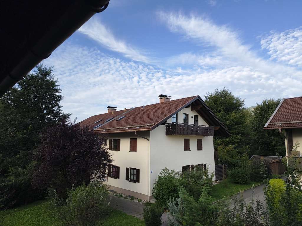 Immobilie in Eschenlohe - Charmante 2-Zi Wohnung im 1. OG mit Tageslichtbad - Bild 2