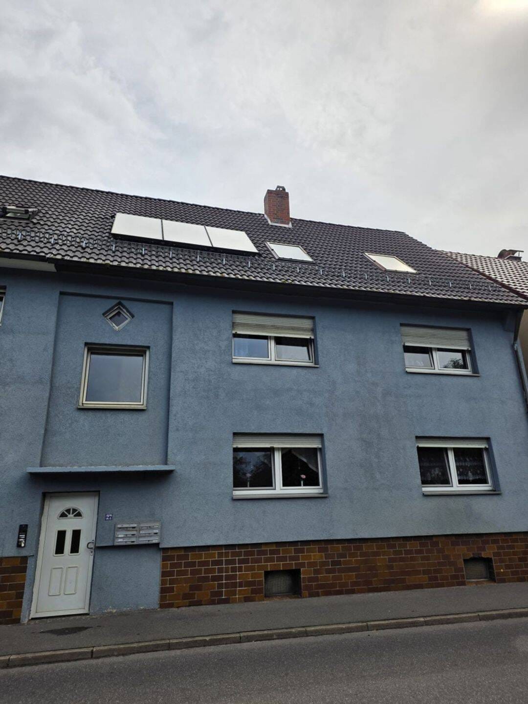 Immobilie in Möckmühl - Saniertes und modernisiertes 6-Familienhaus in Adelsheim - Balkon - Terrasse - 6,2% -Renditeobjekt - Bild 1
