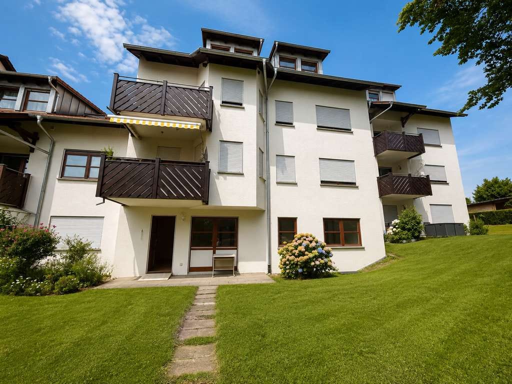 Immobilie in Bodolz - 2-Zimmer Wohnung mit Terrasse zum renovieren in Bodolz zu verkaufen - Bild 0