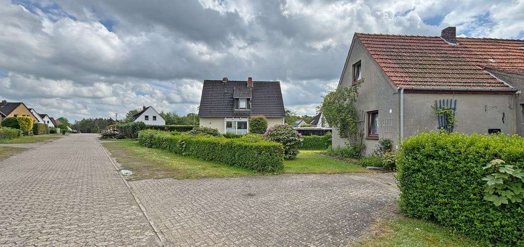 Immobilie in Vollersode - Ein Zuhause mit Potenzial und viel Raum zur Entfaltung - Bild 1