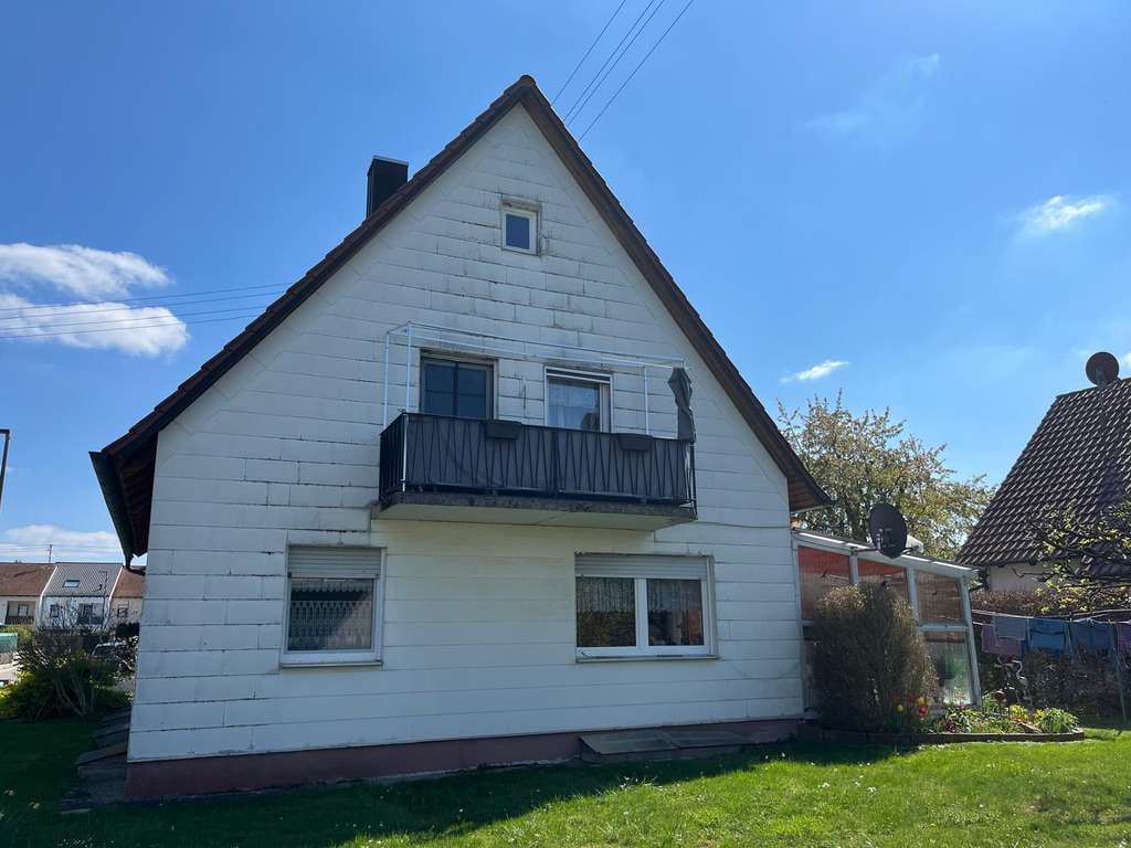 Immobilie in Meitingen - Zweifamilienhaus mit großem Grundstück – vielseitig nutzbar für Eigennutzer oder Investoren - Bild 4