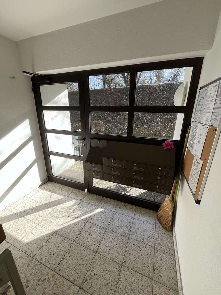 Immobilie in Bad Bellingen - Vermietete 1 - Zimmer - ETW mit Balkon, tollem Blick zu den Vogesen, Kellerabteil , TG-Stellplatz - Bild 3
