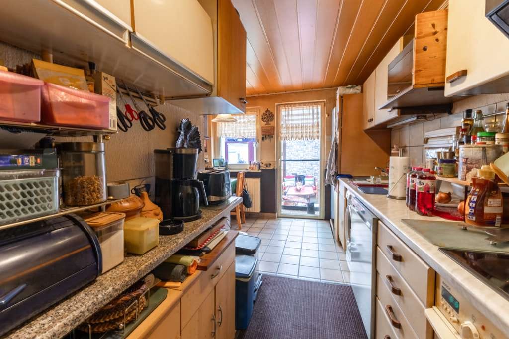 Immobilie in Groven - Solide Doppelhaushälfte mit weitläufigem Grundstück und Modernisierungspotenzial in Lunden - Bild 3