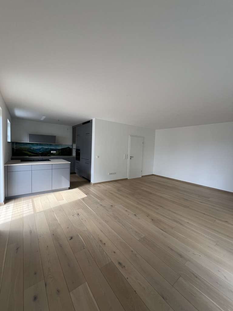 Immobilie in Dinkelscherben - 🏡 Hausgefühl auf zwei Ebenen – großzügige Maisonette mit Blick ins Grüne - Bild 1