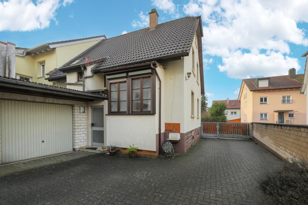 Immobilie in Pfinztal - Klein, aber mein - Ein Haus mit Geschichte wartet auf neue Ideen - Bild 0