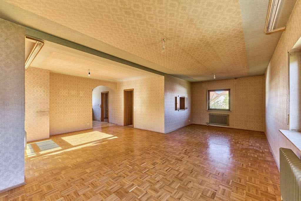 Immobilie in Grünstadt - Familienfreundliches Haus mit großer Terrasse, optimaler Raumaufteilung & Einliegerwohnung - Bild 4