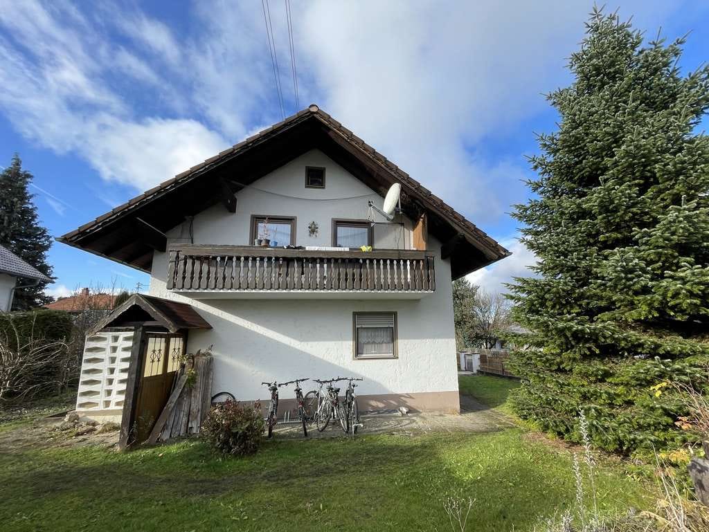 Immobilie in Peiting - * Ein Haus voller Möglichkeiten *
-  Mit Kreativität und attraktiven staatlichen Förderungen zum Ei - Bild 0