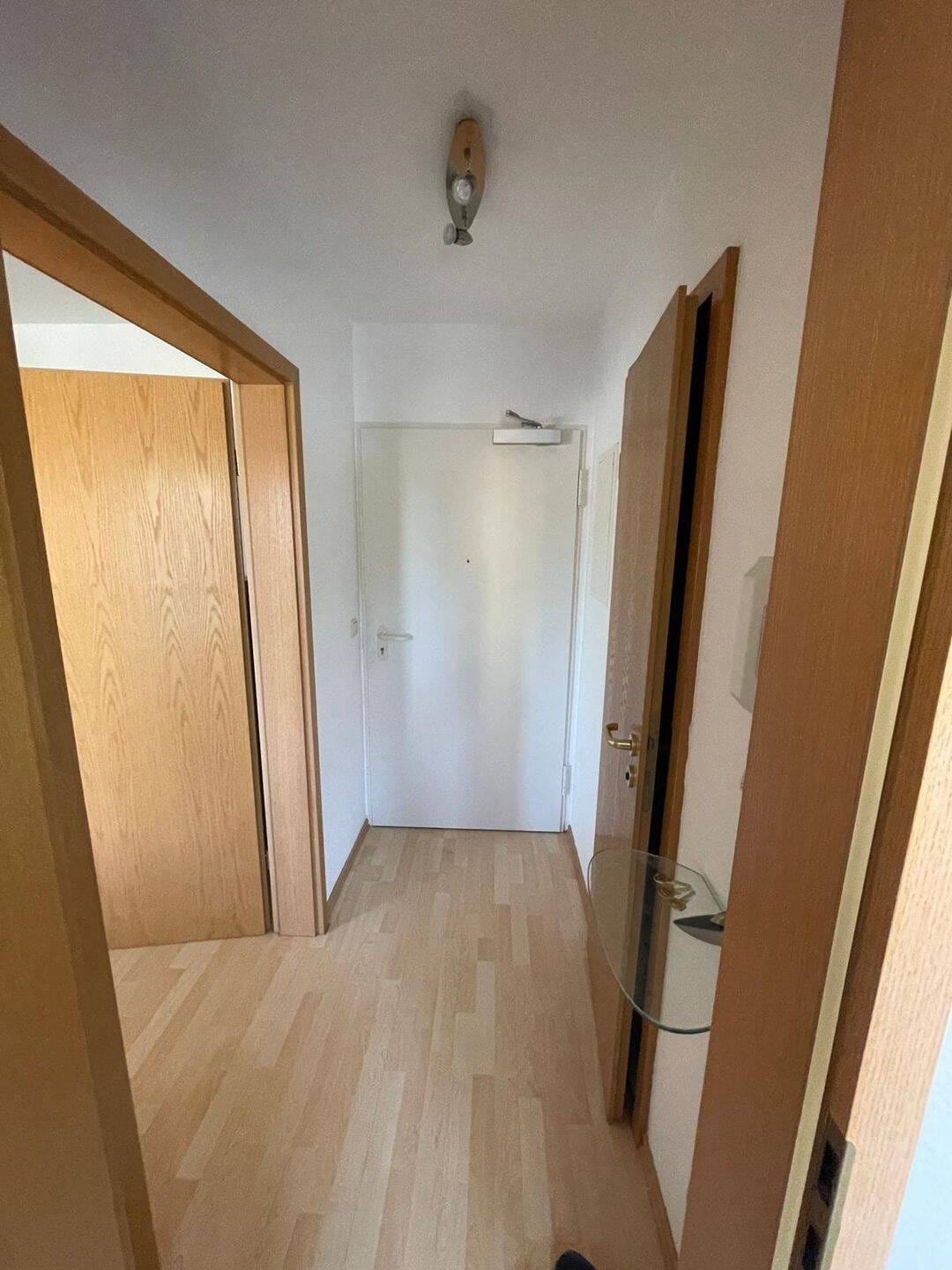 Immobilie in Schmölln - Vermietete 2-Raumwohnung mit Fahrstuhlnutzung und Tiefgaragenplatz! - Bild 3