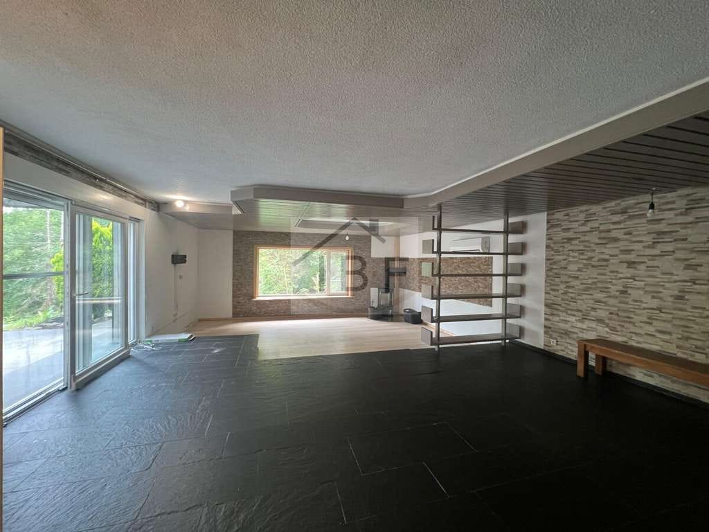 Immobilie in Netphen - Großzügige Souterrainwohnung mit weitläufiger Terrasse - Bild 1