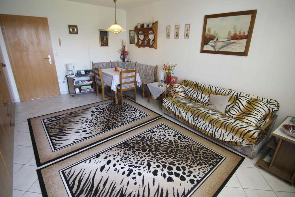 Immobilie in Kirchham - schöne 1 Zimmer Wohnung in Ortsrandlage von Kirchham - Cernota Immobilien - Bild 2