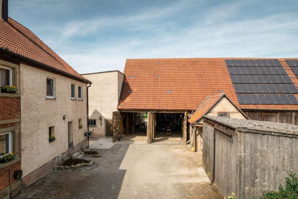 Immobilie in Geslau - Liebevoll saniertes Bauernhaus mit Platz zum Träumen in Geslau - Bild 1