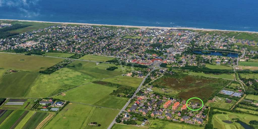 Immobilie in Wenningstedt-Braderup (Sylt) - Einzelhaus und Doppelhaus mit Heideblick - Bild 2
