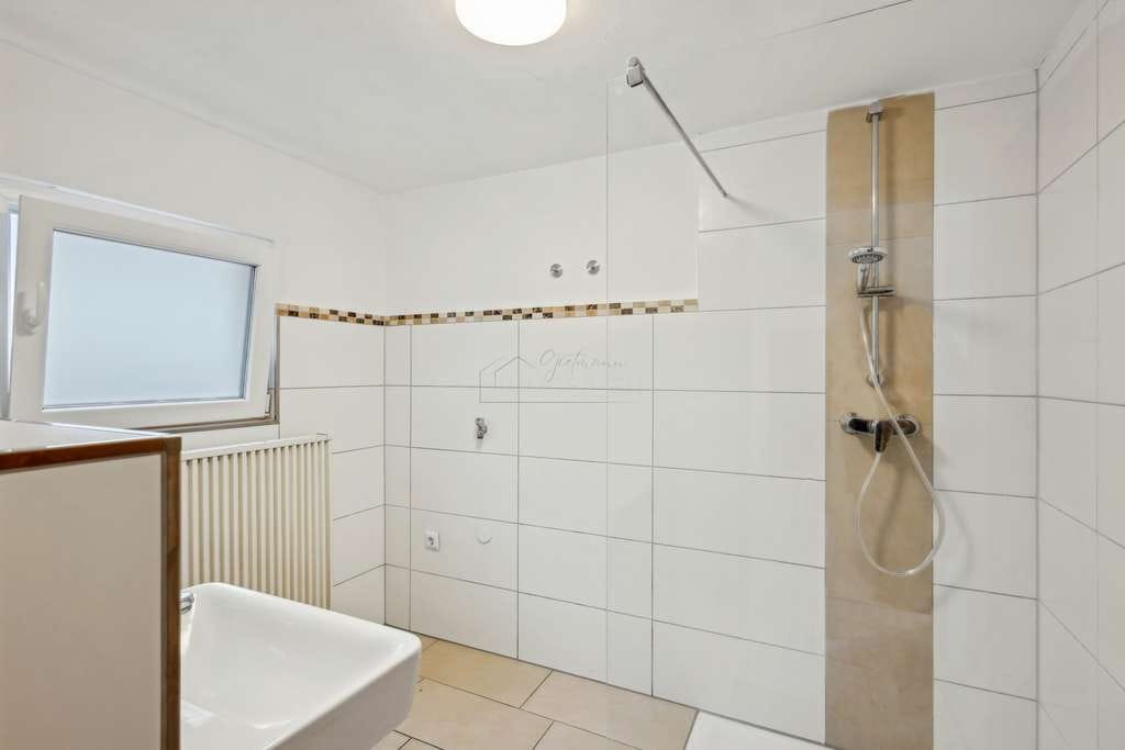 Immobilie in Kevelaer - Innenstadtnahes Reihenhaus mit Potenzial und Innenhof - Bild 2