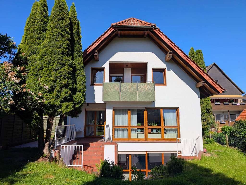Immobilie in Lauenförde - Großzügiges Architektenhaus mit Schwimmbad & Sauna als Familiendomizil im idyllischen Weserbergland - Bild 3