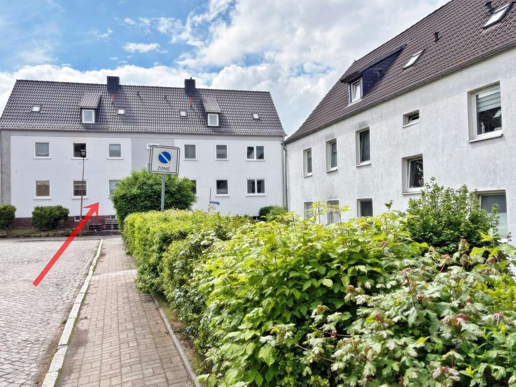 Immobilie in Schkopau - INVESTIEREN MIT WEITBLICK – MEHRFAMILIENHAUS MIT ENTWICKLUNGSPOTENZIAL IN SCHKOPAU - Bild 0