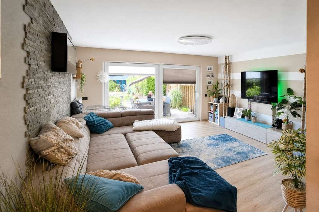 Immobilie in Elze - Top Wohnlage: Fortlaufend modernisiertes Reihenhaus mit guter Energieklasse - Bild 0