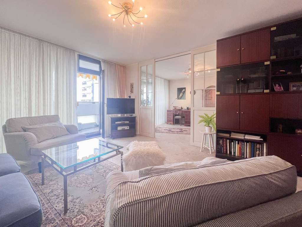 Immobilie in Taufkirchen - 3-Zimmer-Wohnung in Taufkirchen, EBK, Bad, große Diele, Balkon, Keller, TG-Stellplatz - Bild 3