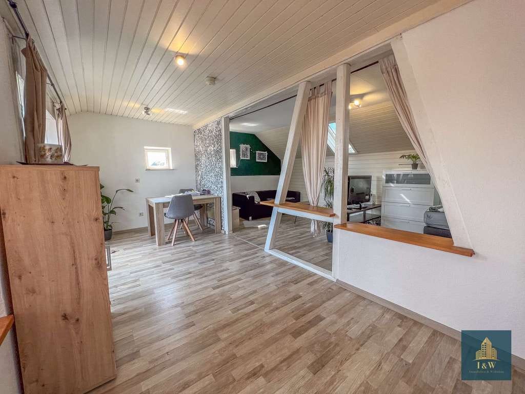 Immobilie in Wangen - Große 1,5-Zimmer Wohnung mit Weitblick und Dachloggia in Wangen - Bild 2
