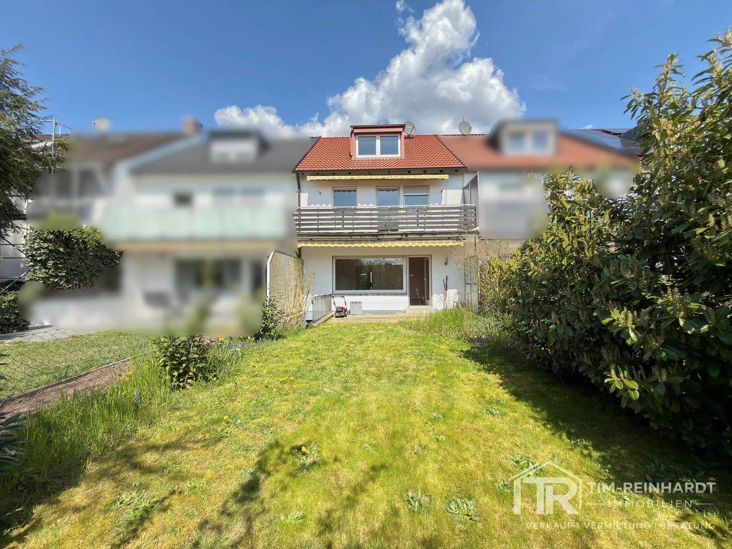 Immobilie in Zirndorf - Zirndorf - Reihenmittelhaus in Top-Lage ~ Garage ~ Garten ~ viel Potenzial uvm. - Bild 0