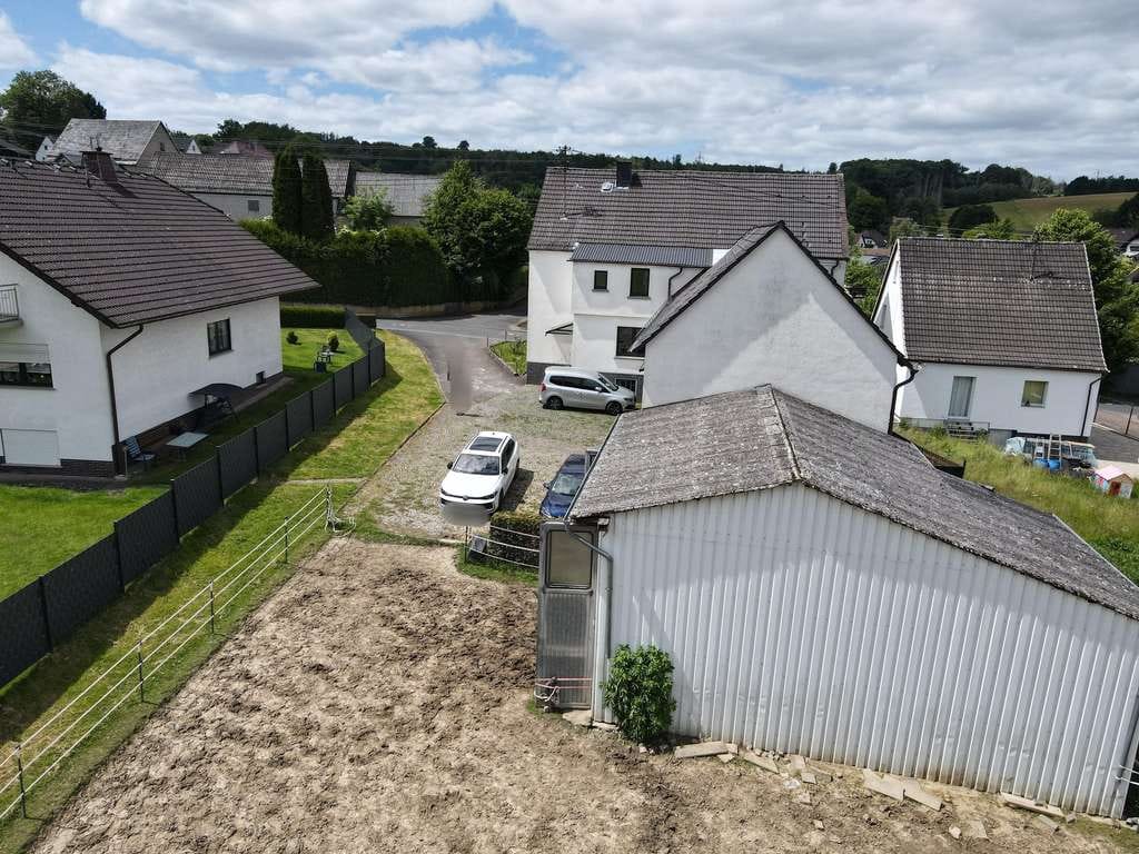 Immobilie in Borod - Großzügige Immobilie für Gewerbe und Wohnen in traumhafter Natur
in 57614 Borod mit ca. 35.000 qm - Bild 2