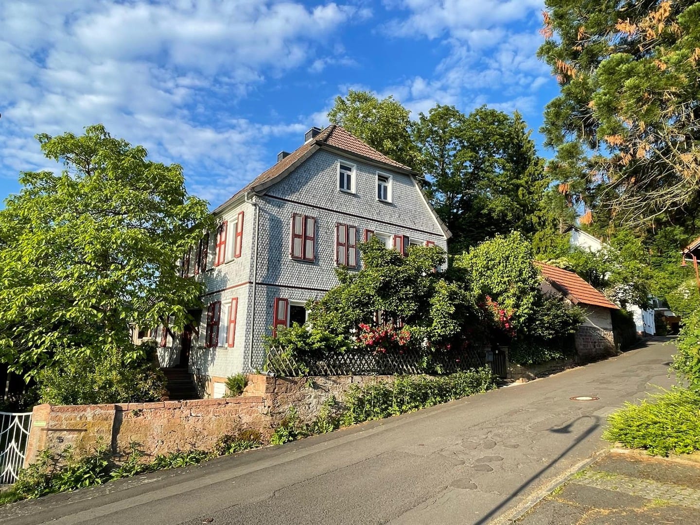 Immobilie in Biebergemünd - Herrschaftliches ehemaliges Pfarrhaus, Anno 1801 – Denkmal, Fördermöglichkeiten & Steuervorteile - Bild 2