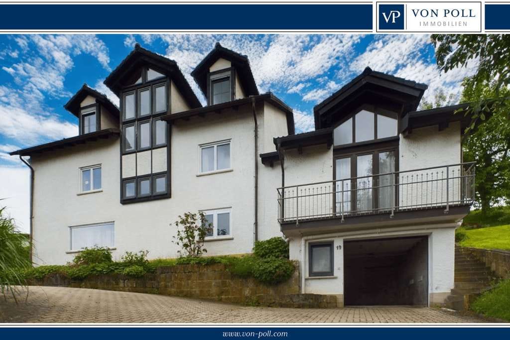 Immobilie in Rentweinsdorf - Großzügiges Einfamilienhaus mit Charme - Bild 0