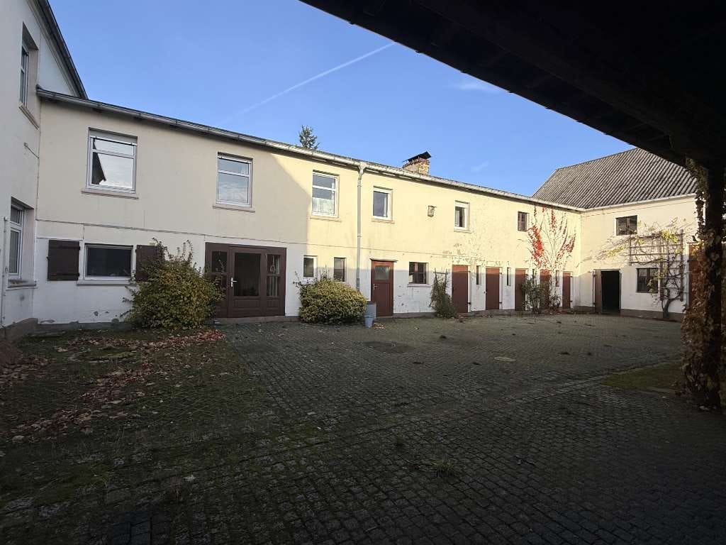 Immobilie in Klötze - Charmante Wohnimmobilie mit großem Grundstück und vielseitigem Nutzungspotenzial in Klötze - Bild 2