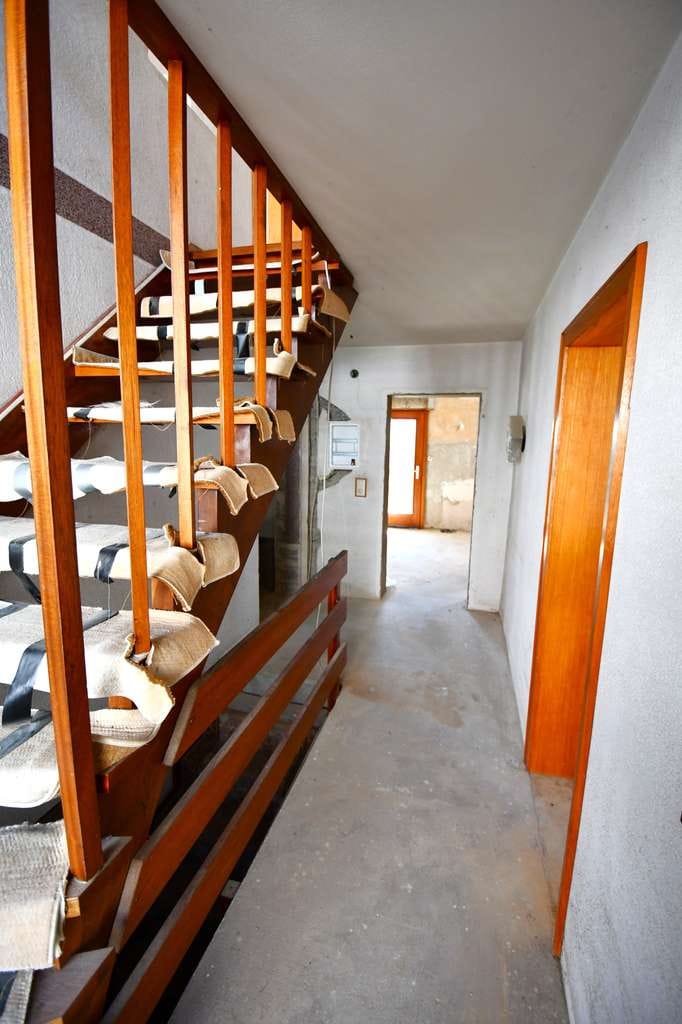 Immobilie in Arzbach - Ein- bis Zweifamilienhaus im Rohbauzustand: Verwirklichen Sie sich selbst! - Bild 4