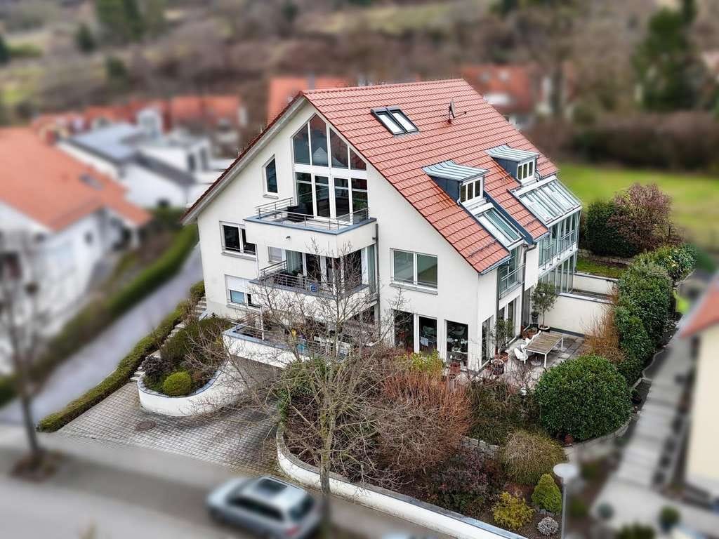 Immobilie in Hirschberg an der Bergstraße - Großzügiges Mehrgenerationenhaus oder Investment in Bestlage von Hirschberg-Leutershausen  - Bild 0
