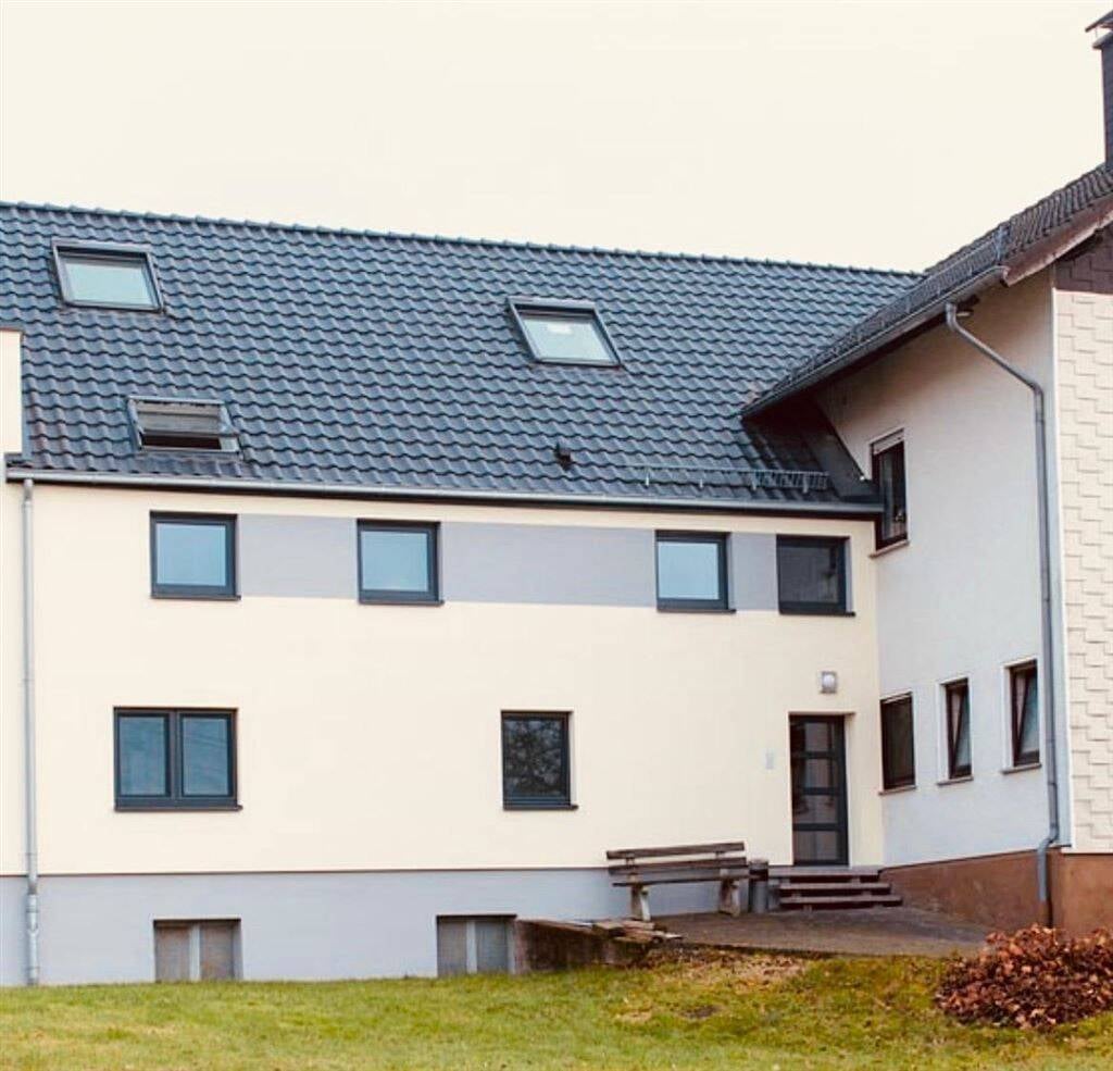 Immobilie in Altenkirchen (Westerwald) - Nähe Altenkirchen und Hamm! Wohn -und Geschäftshaus, viel Potenzial und Möglichkeiten, in ruhiger Lage stehend! - Bild 1