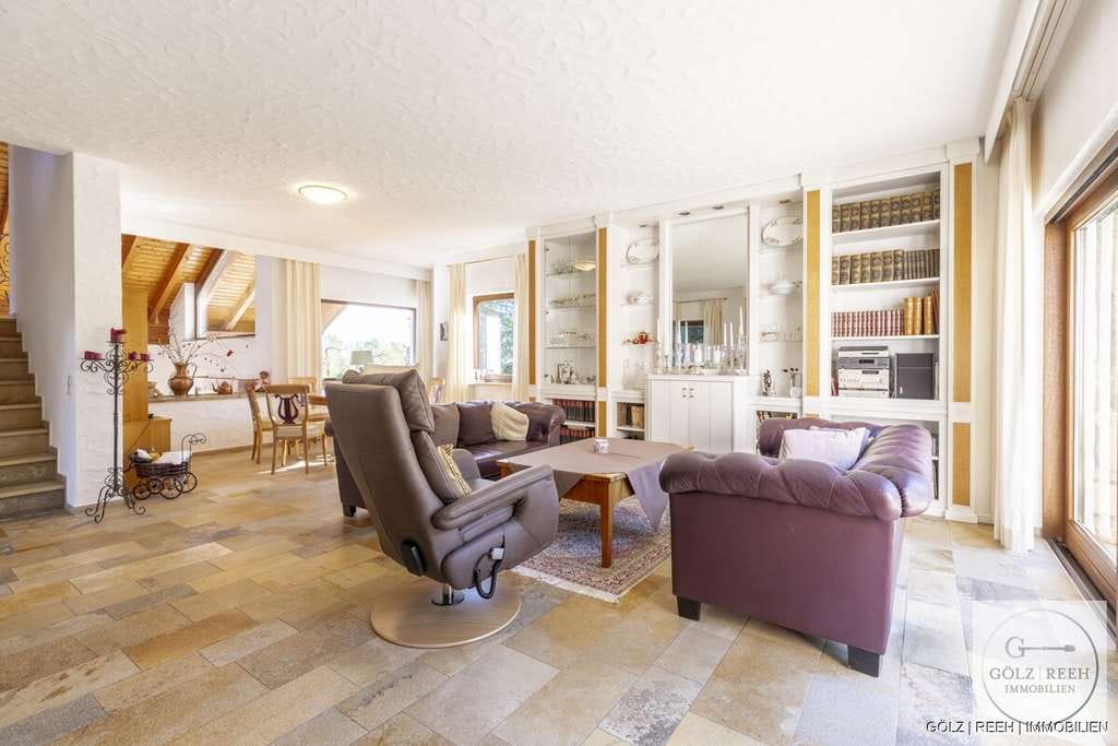 Immobilie in Aichelberg - Traumhaftes Einfamilienhaus mit Weitblick, Doppelgarage & großzügigem Büro - Bild 3