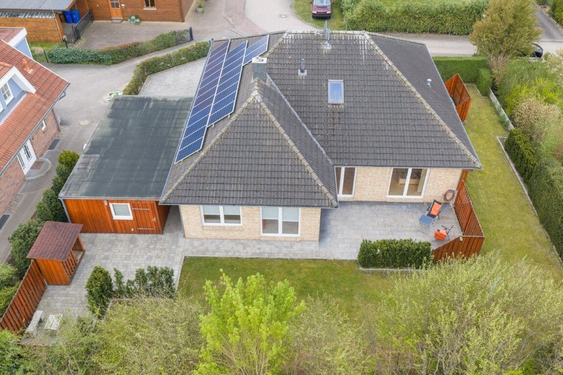 Immobilie in Großenaspe - Moderner Bungalow mit Solaranlage: Jahresertrag 3000 Euro -   in ruhiger Lage in Großenaspe - Nähe Bad Bramstedt! - Bild 3