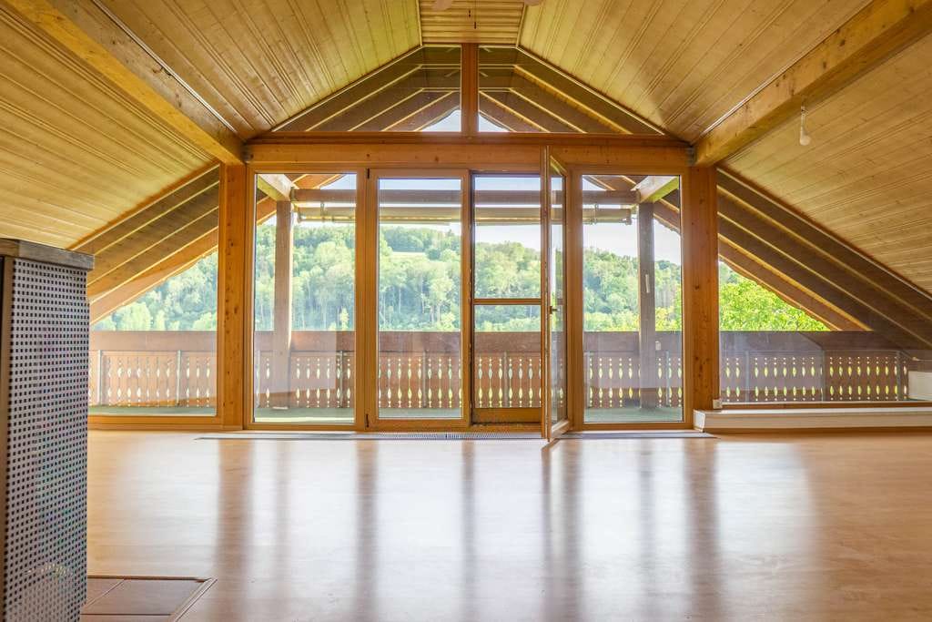 Immobilie in Forchtenberg - Wohnen wie im eigenen Haus: Dachgeschosswohnung mit Panoramablick – Provisionsfrei von privat - Bild 0