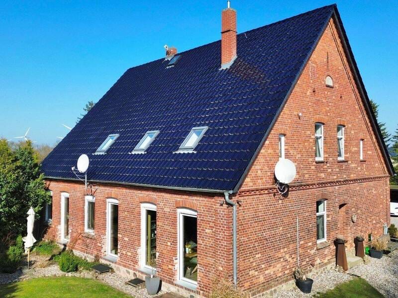Immobilie in Marlow - Vielseitig nutzbarer Dreiseitenhof mit Generationshaus, Einliegerwohnung und Nebengelass in Marlow! - Bild 0
