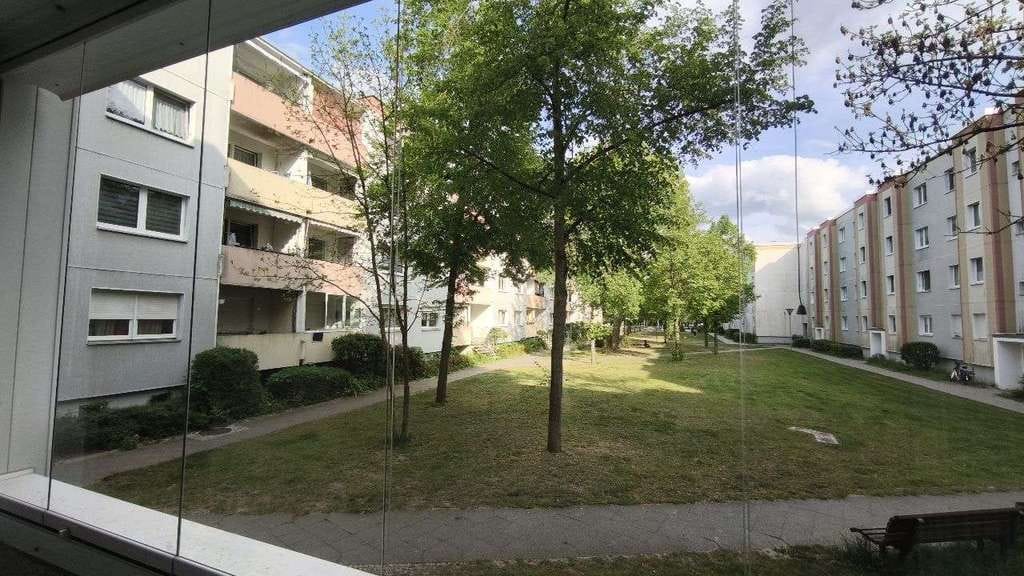Immobilie in Rüdersdorf bei Berlin - Für Selbstnutzer oder Kapitalanleger: Bezugsfreie 3-Zi-Wohnung mit Balkon in grüner und ruhiger Lage - Bild 0