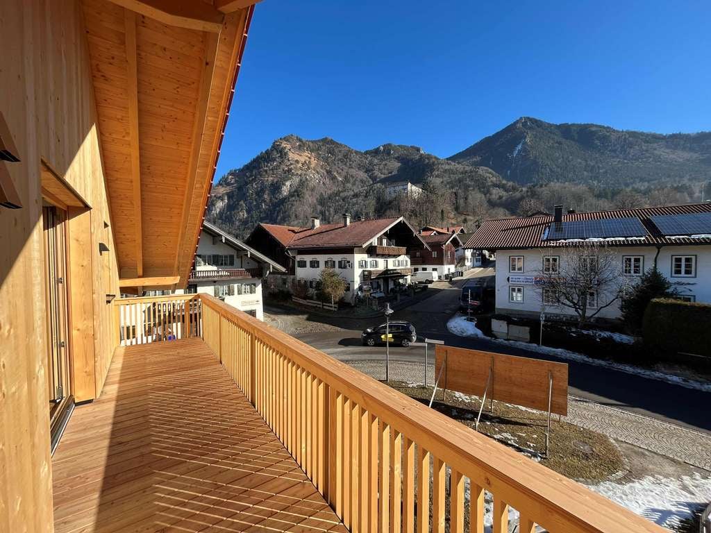 Immobilie in Marquartstein - Großzügige Dachgeschoss-Neubauwohnung in Marquartstein | Erstbezug! - Bild 2