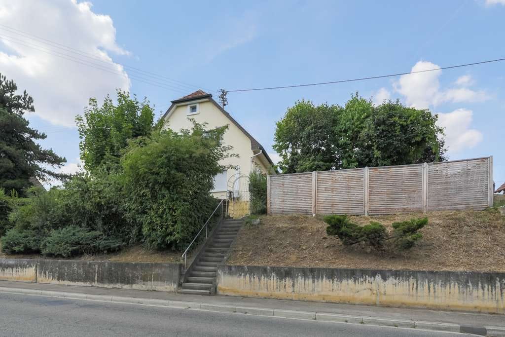 Immobilie in Knittlingen - Freistehendes Einfamilienhaus mit Wintergarten, großem Grundstück und historischem Charme! - Bild 2